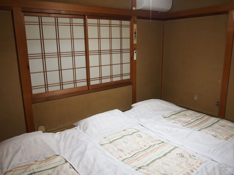 Hostal Guesthouse Maika