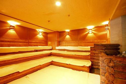 Sauna & Capsule Hotel Rumor Plaza