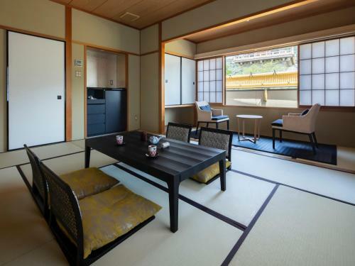 Gion Ryokan Karaku