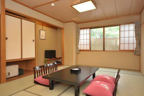 Gion Ryokan Karaku