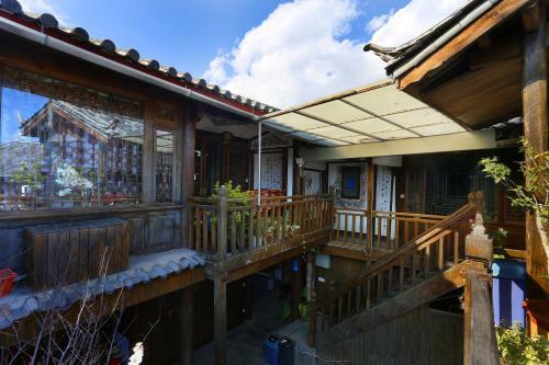 Posada Lijiang Xueshanyu Inn