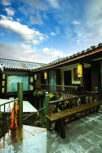 Lijiang Weave Sunshine Boutique Inn