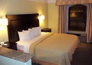 Hotel Quality Inn & Suites