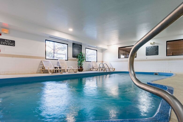 Hotel Comfort Suites