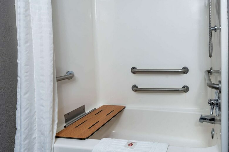 Hotel Comfort Suites