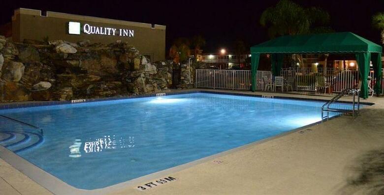 Hotel Comfort Inn