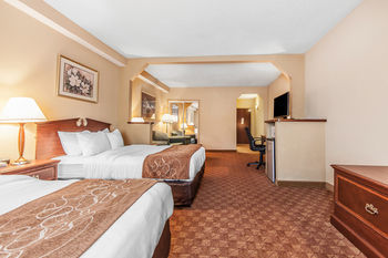 Hotel Comfort Suites Airport