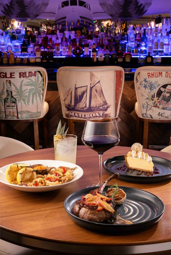 Embassy Suites Lake Tahoe - Hotel & Ski Resort