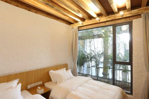 Hotel Lijiang Myhome Inn
