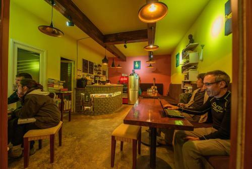 Albergue Garden Inn