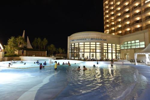 Hotel Loisir Spa Tower Naha