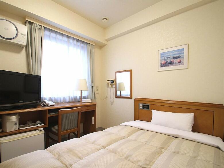 Hotel Route-inn Naha Asahibashi Eki Higashi