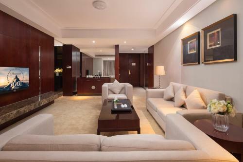 Leisure Hotel