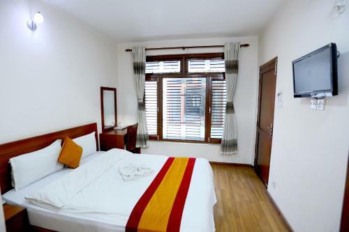 Hotel Holiday House