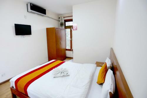 Hotel Holiday House