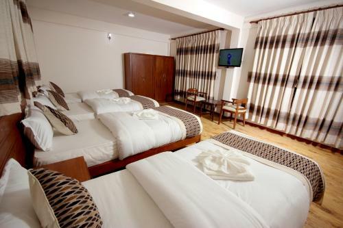 Hotel Holiday House