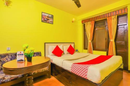 Hotel Everest Mount Holiday