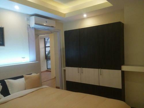 327 Thamel Hotel
