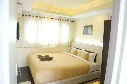 327 Thamel Hotel