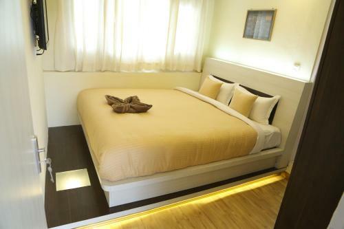 327 Thamel Hotel