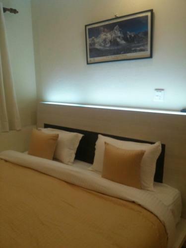 327 Thamel Hotel
