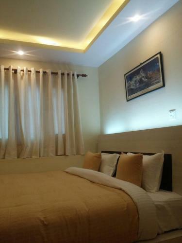 327 Thamel Hotel