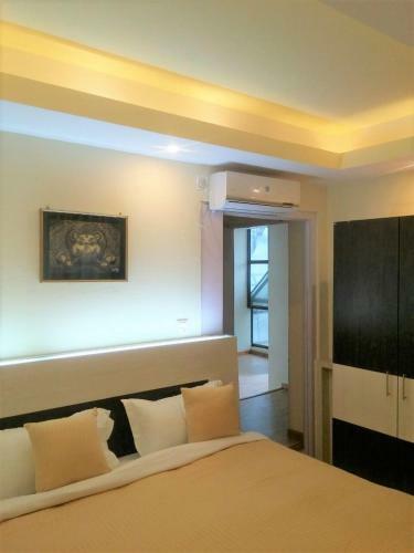 327 Thamel Hotel