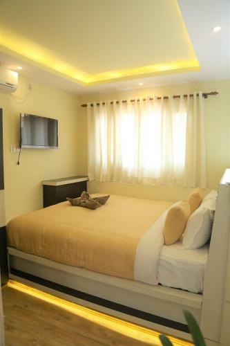 327 Thamel Hotel