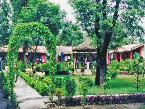 Hotel Rainbow Safari Resort