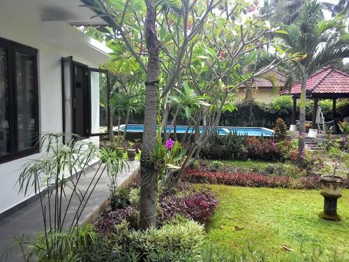Lovina Villa Cinta
