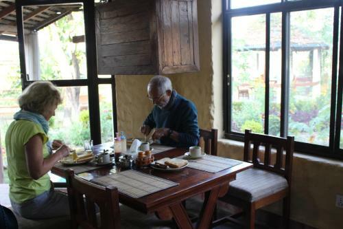 Bed & Breakfast River View Jungle Camp