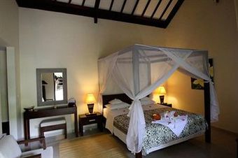 Hostal Frangipani Beach Hotel