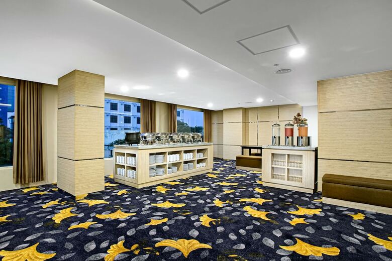 Quest Hotel Surabaya