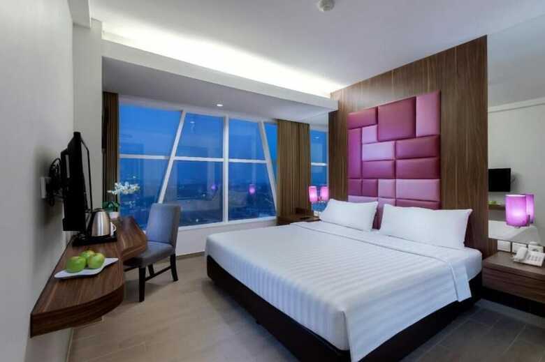 Quest Hotel Surabaya