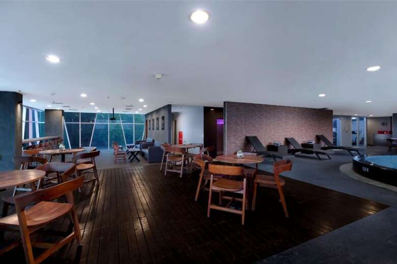 Quest Hotel Surabaya