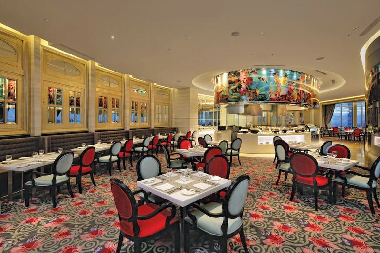 Hotel Ciputra World Surabaya