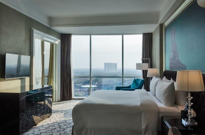 Hotel Ciputra World Surabaya