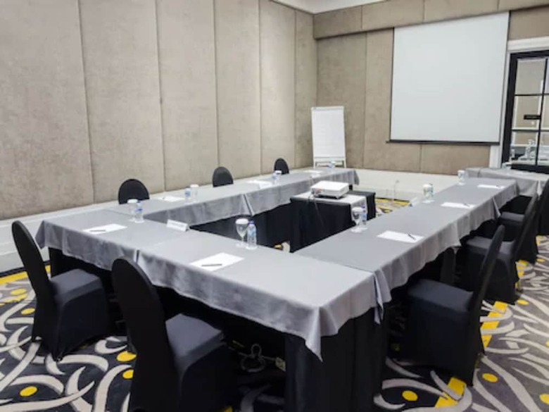 Hotel Ciputra World Surabaya