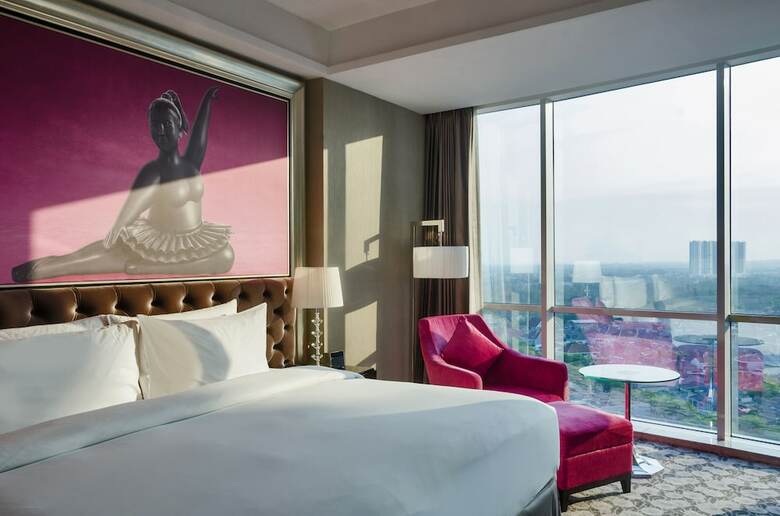 Hotel Ciputra World Surabaya