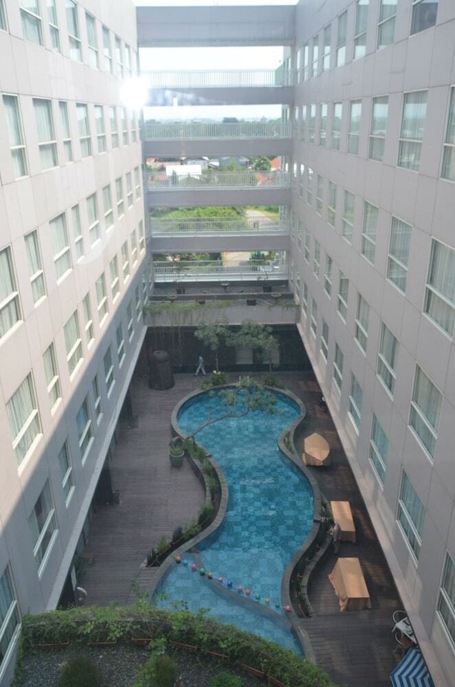 Hotel Ibis Styles Jakarta Airport