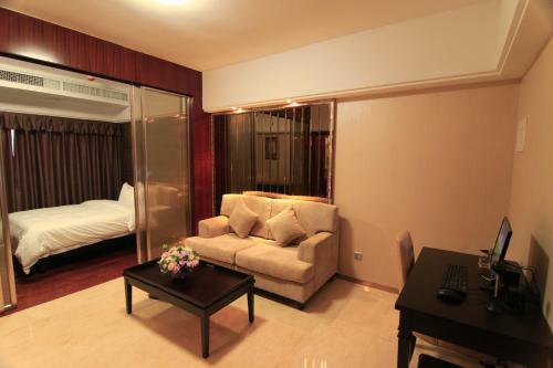 U Service Apartment