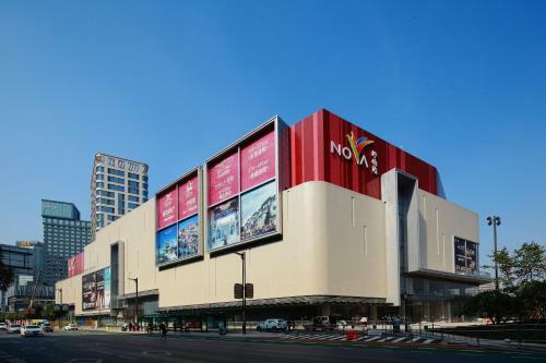 Golden City Hotel