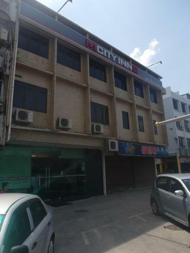 Posada Mcity Inn