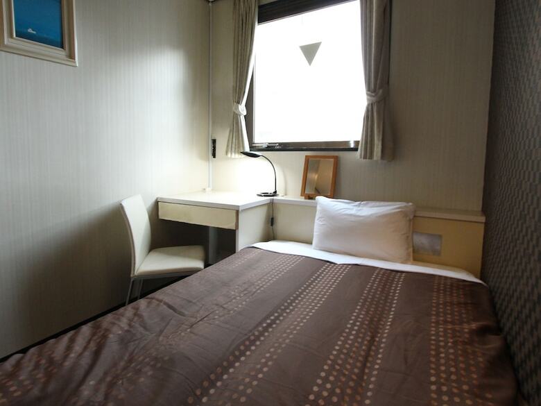 Hotel Livemax Shin Osaka