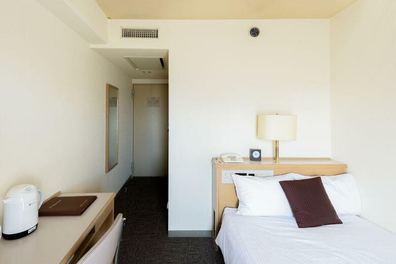 Shin-osaka Sunny Stone Hotel
