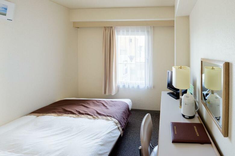 Shin-osaka Sunny Stone Hotel