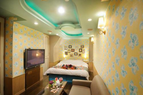 Hotel Namba Little Chapel