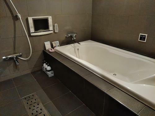 Hotel Beni East