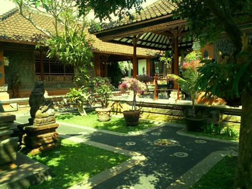 Artini 1 Cottage