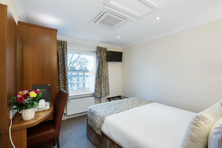 Hotel Bayswater Inn